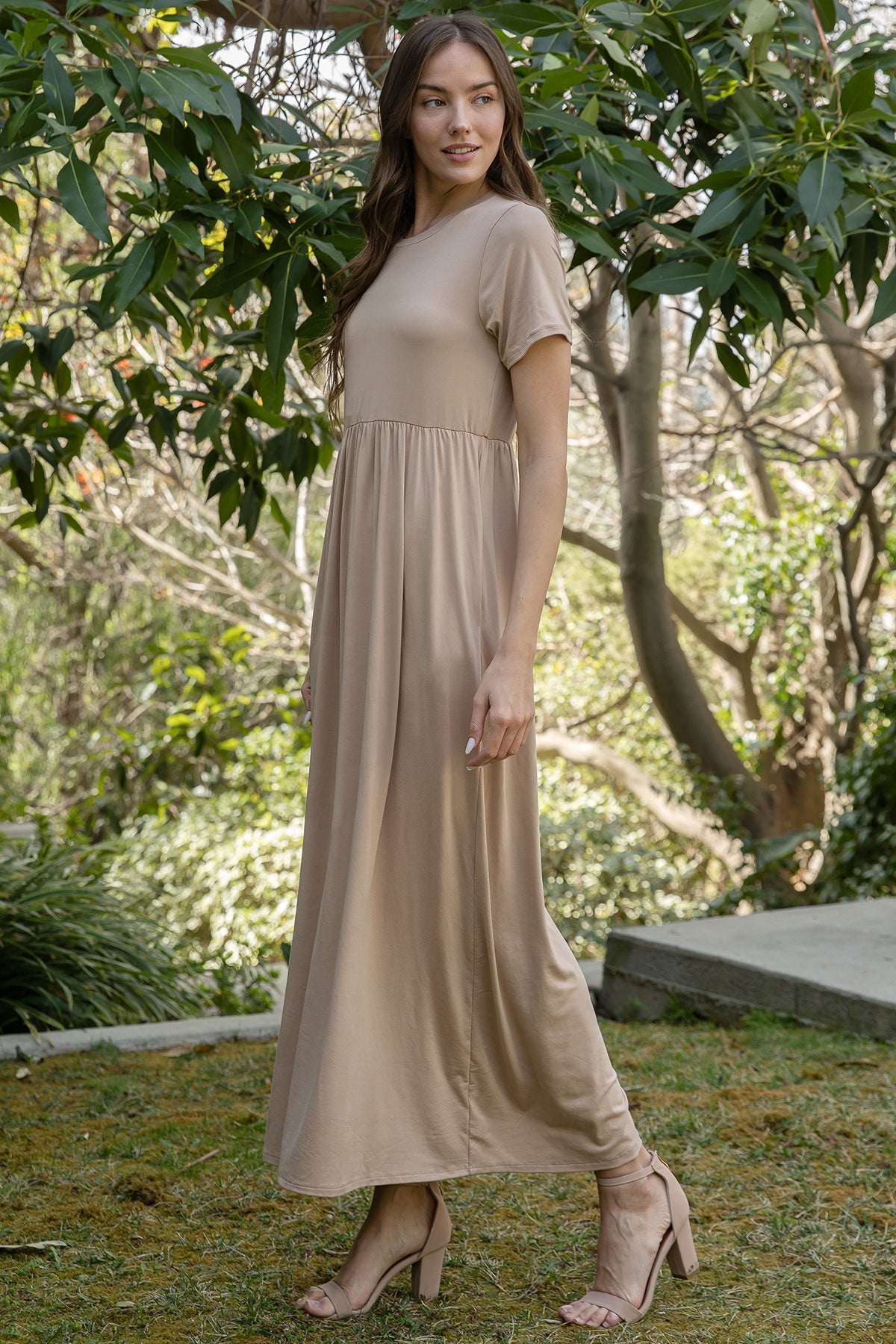Short sleeve round neck casual maxi with pocket Taupe